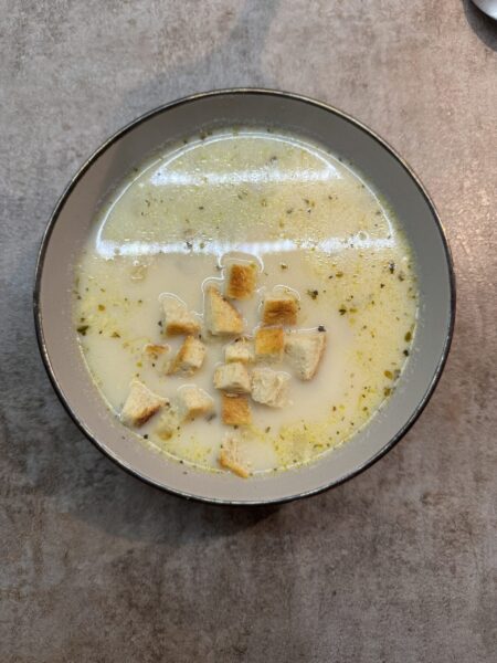 уха из тунца